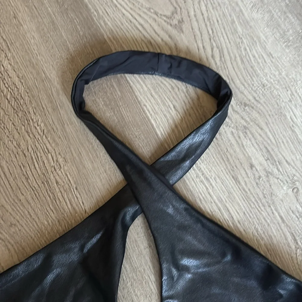 Naked Wardrobe | Drip Crossover Halter Crop Black Top Size L - Picture 4 of 13